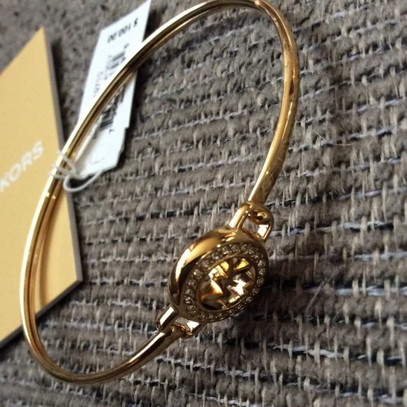 Authentic Michael Kors Logo Bracelet NWT - Picture 6 of 7